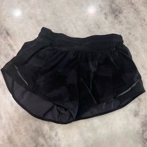 Lululemon hottie hots